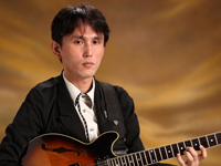 古川靖久 press photo#1